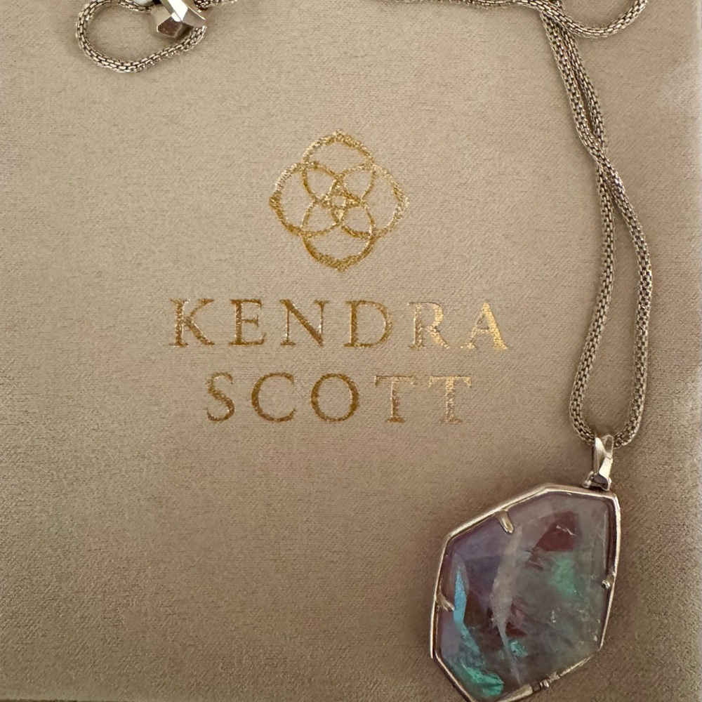 Kendra Scott Iridescent Pendant Necklace